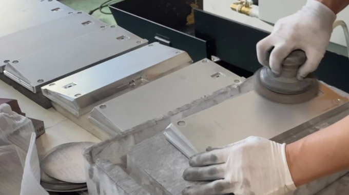 cnc machining mechanical keyboard case polishing