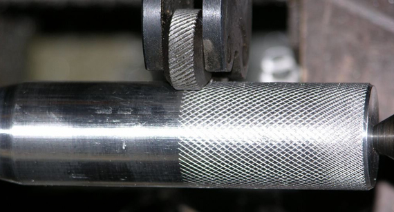 Knurling turning Knurling turning